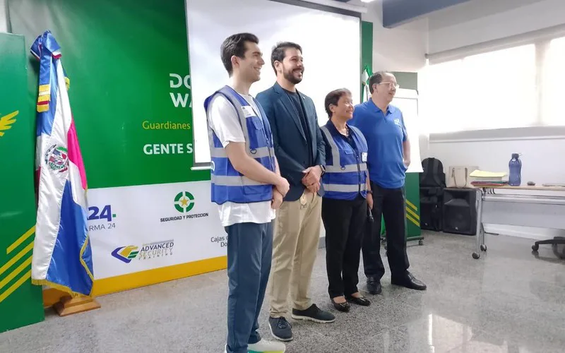 Voluntarios y líderes comunitarios en jornada de capacitación Esfera